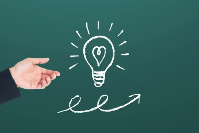 電球イラストと説明する手